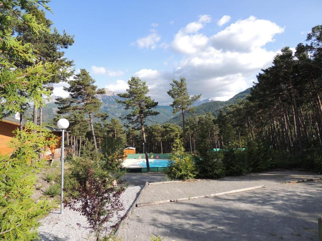 Parc Residentiel De Loisir : Le Loup Blanc Du Riou Ξενοδοχείο Barcelonnette Εξωτερικό φωτογραφία